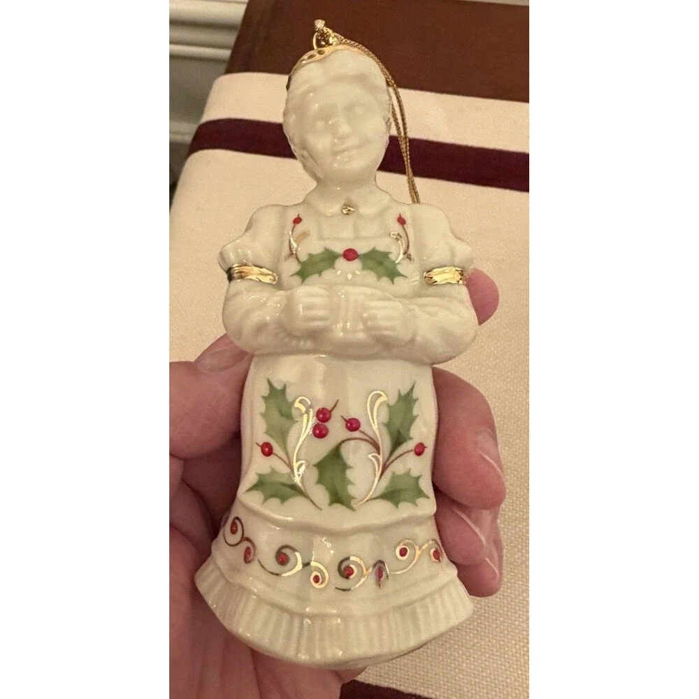 Lenox Mr. & Mrs. Santa Claus Boxed Ornament Set Holly Motif Gold Trim Vintage